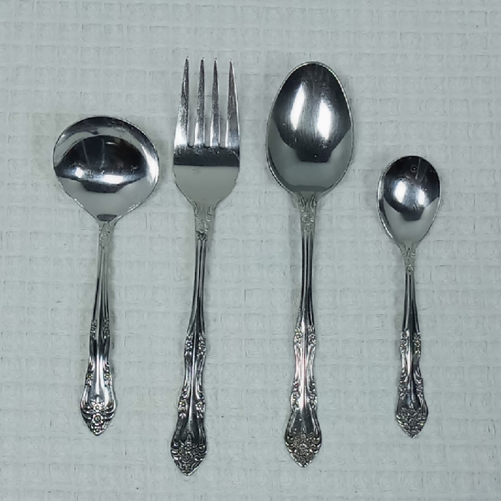 Vintage Rogers "Dream Rose" Stainless Steel Flatware Serving Pieces Lot of 4